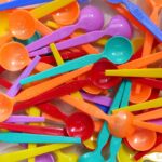 Soft-tip spoons and baby-led weaning: sizes, angles and gag reflex